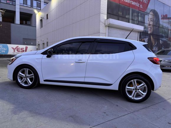 Sahibinden Renault Clio 1.0 SCe Joy 2022 Model 