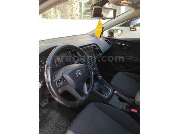 Öğretmenden Seat Leon 1.6 TDI CR Style 2014 Model Beyaz
