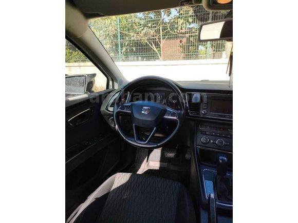 Öğretmenden Seat Leon 1.6 TDI CR Style 2014 Model Beyaz