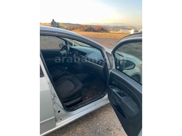 Sahibinden Fiat Linea 1.3 Multijet Active 2014 Model  266.000 km Gri