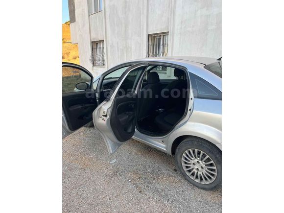 Sahibinden Fiat Linea 1.3 Multijet Active 2014 Model  266.000 km Gri