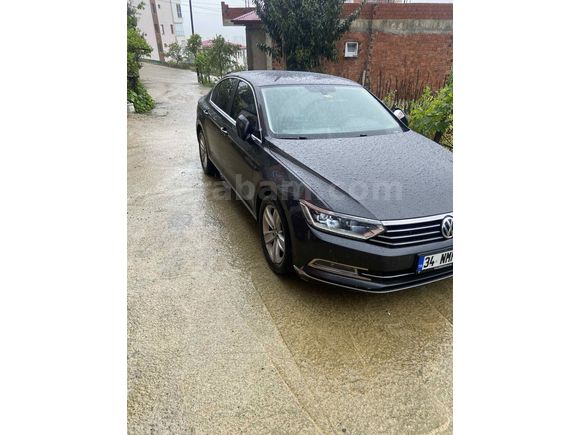 Sahibinden Volkswagen Passat 1.6 TDi BlueMotion Comfortline 2019 Model İstanbul 136.000 km Siyah