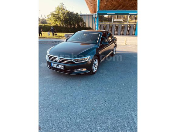 Sahibinden Volkswagen Passat 1.6 TDi BlueMotion Comfortline 2019 Model İstanbul 136.000 km Siyah