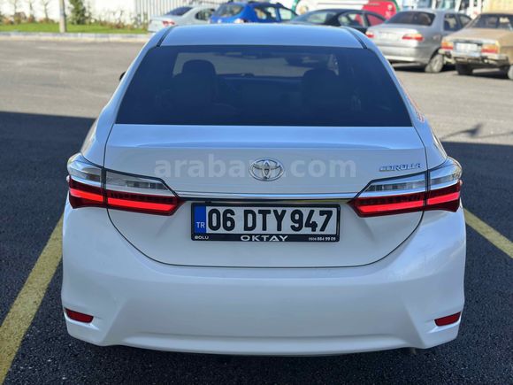2017 ÇIKIŞLI Corolla HATASIZ BOYASIZ TRAMERSİZ 1.6 Advance