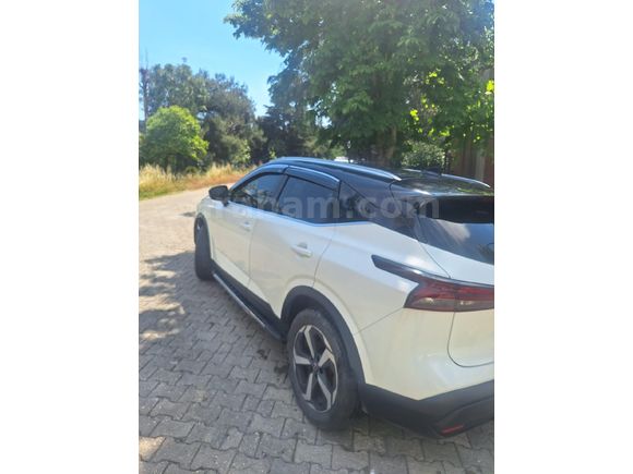 Sahibinden Nissan Qashqai 1.3 DIG-T Sky Pack 2023 Model