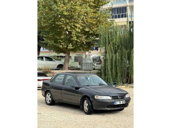 Sahibinden Opel Vectra 2.0 GLS 1997 Model 