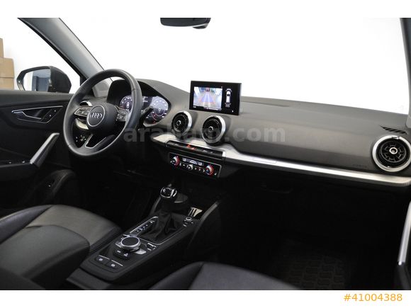 OTOMOL MERTER 2023 AUDI Q2 35 TFSI ADVANCED