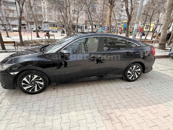 Sahibinden Honda Civic 1.6i VTEC Elegance 2018 Model 