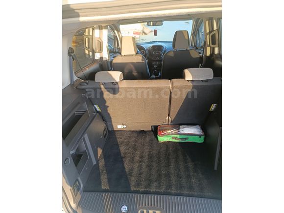Sahibinden Ford Tourneo Courier 1.5 TDCi Titanium Plus 2019 Model  50.000 km Beyaz