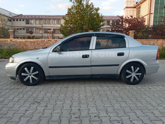 2006 Opel Astra 1.6 16v Yeni Muayene