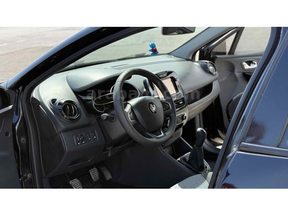 Sahibinden Renault Clio 0.9 TCe Icon 2012 Model Antalya 228.000 km Siyah