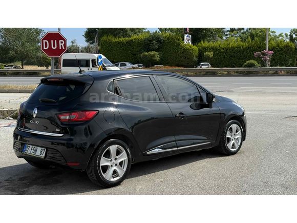 Sahibinden Renault Clio 0.9 TCe Icon 2012 Model Antalya 228.000 km Siyah