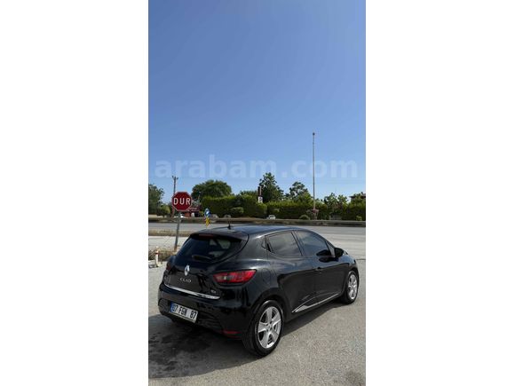 Sahibinden Renault Clio 0.9 TCe Icon 2012 Model Antalya 228.000 km Siyah