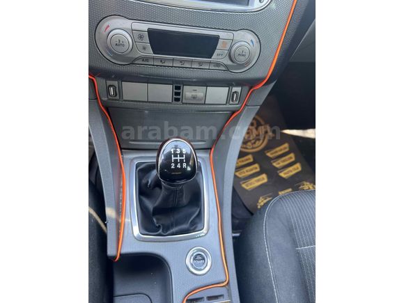 Sahibinden Ford Focus 1.6 TDCi Titanium 2011 Model 