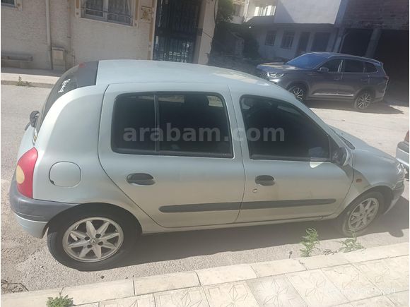 Sahibinden Renault Clio 1.6 RXT 2000 Model