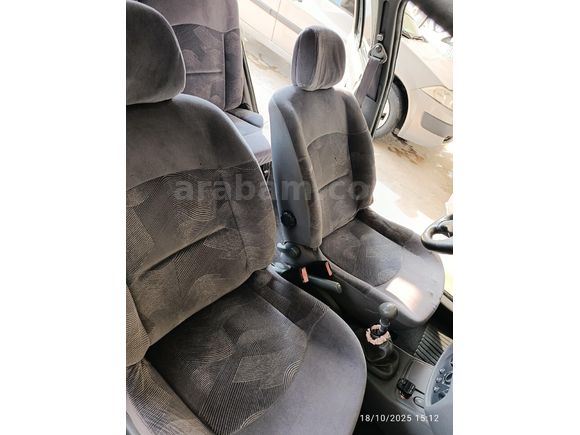 Sahibinden Renault Clio 1.6 RXT 2000 Model