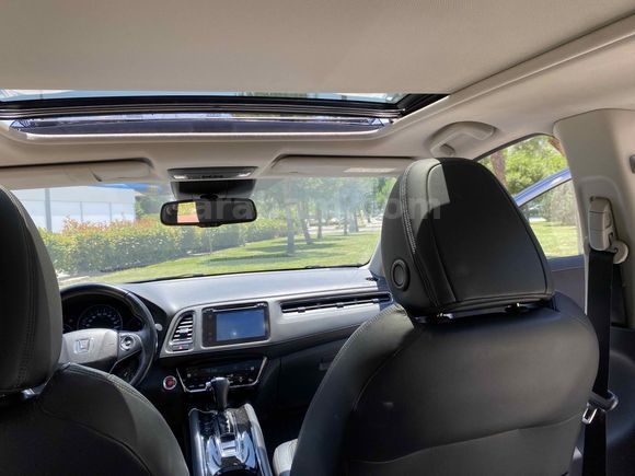 Sahibinden Honda HR-V 1.5 i-VTEC Executive 2019 Model İzmir