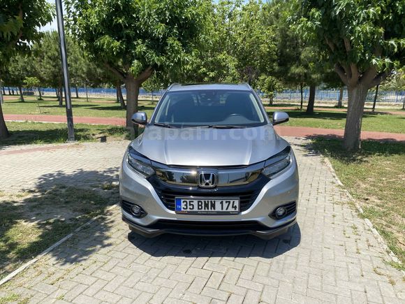 Sahibinden Honda HR-V 1.5 i-VTEC Executive 2019 Model İzmir