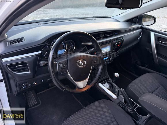 2015 TOYOTA COROLLA 1.6 ADVANCE OTOMATİK 66 BİNDE HATASIZ