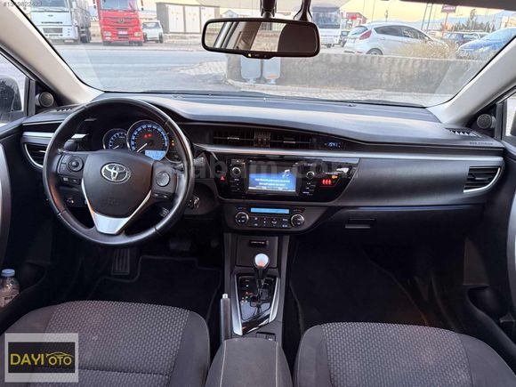 2015 TOYOTA COROLLA 1.6 ADVANCE OTOMATİK 66 BİNDE HATASIZ