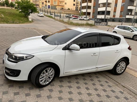 Sahibinden Renault Megane 1.5 dCi Touch Plus 2015 Model  121.700 km Beyaz