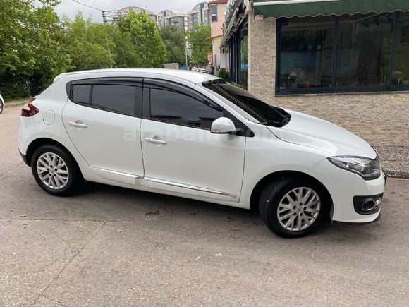 Sahibinden Renault Megane 1.5 dCi Touch Plus 2015 Model  121.700 km Beyaz