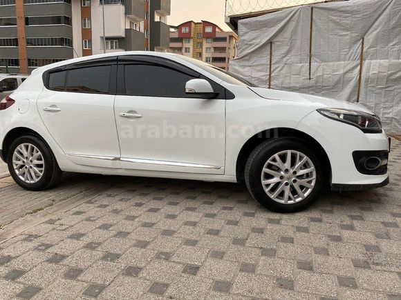 Sahibinden Renault Megane 1.5 dCi Touch Plus 2015 Model  121.700 km Beyaz