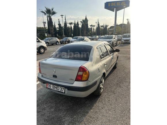 Sahibinden Renault Clio 1.4 Authentique 2004 Model  120.000 km Gri (Gümüş)
