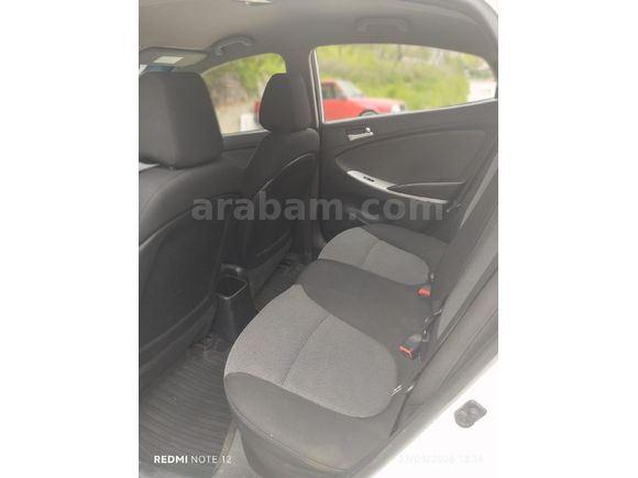 Sahibinden Hyundai Accent Blue 1.6 CRDI Mode 2013 Model