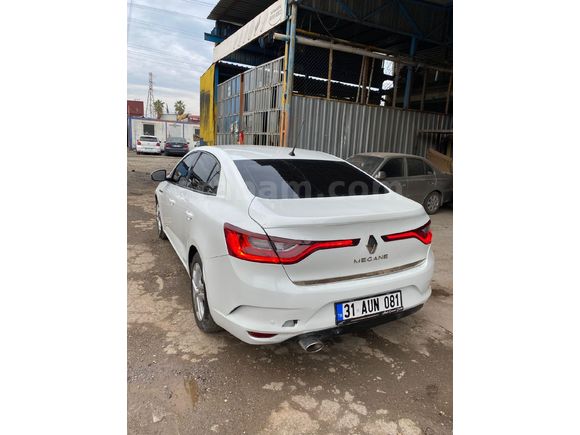 Sahibinden Renault Megane 1.6 Joy 2017 Model  135.000 km Beyaz