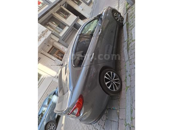 Sahibinden Fiat Egea 1.6 Multijet Lounge 2016 Model  202.000 km Füme