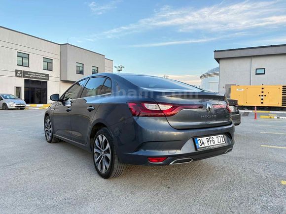 Sahibinden Renault Megane 1.3 TCe Icon 2025 Model 