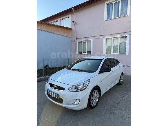 Sahibinden Hyundai Accent Blue 1.6 CRDI Mode Plus 2018 Model 