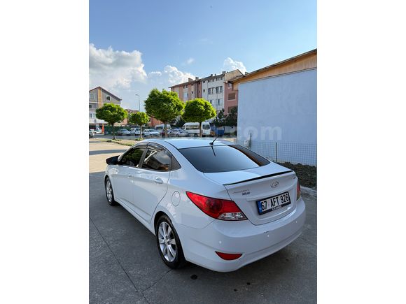 Sahibinden Hyundai Accent Blue 1.6 CRDI Mode Plus 2018 Model 