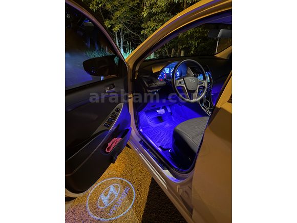 Sahibinden Hyundai Accent Blue 1.6 CRDI Mode Plus 2018 Model 