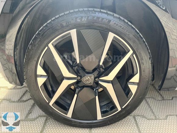 ANKA'DAN SADECE 19.400 KM HATASIZ GARANTİLİ e-208 GT CAM TAVAN
