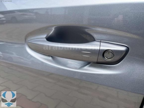 ANKA'DAN SADECE 19.400 KM HATASIZ GARANTİLİ e-208 GT CAM TAVAN
