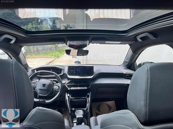 ANKA'DAN SADECE 19.400 KM HATASIZ GARANTİLİ e-208 GT CAM TAVAN