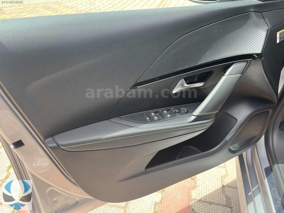 ANKA'DAN SADECE 19.400 KM HATASIZ GARANTİLİ e-208 GT CAM TAVAN