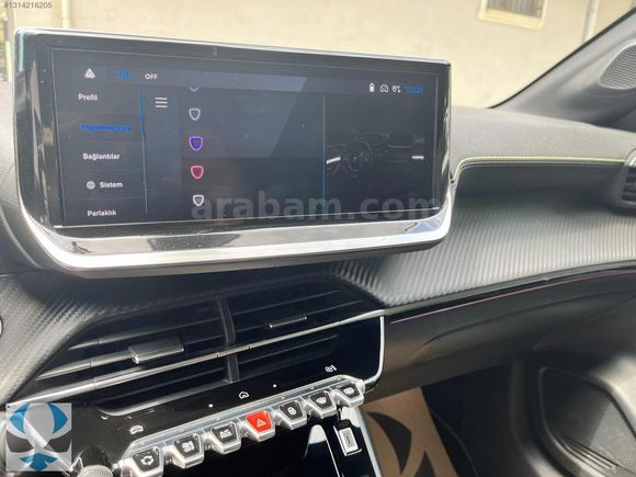 ANKA'DAN SADECE 19.400 KM HATASIZ GARANTİLİ e-208 GT CAM TAVAN