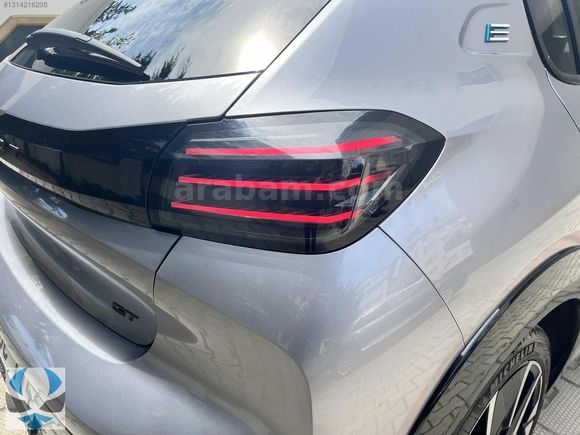 ANKA'DAN SADECE 19.400 KM HATASIZ GARANTİLİ e-208 GT CAM TAVAN