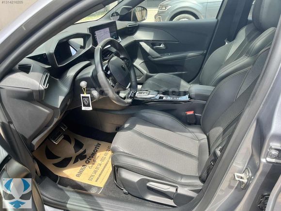 ANKA'DAN SADECE 19.400 KM HATASIZ GARANTİLİ e-208 GT CAM TAVAN
