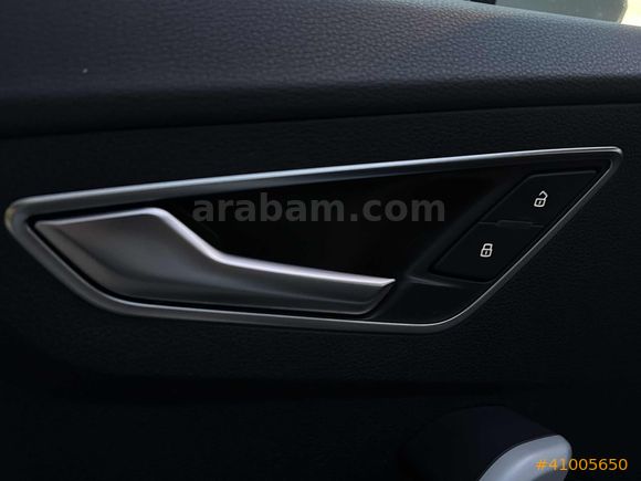 EM&TA'DAN EMSALSİZ DÜŞÜK KM CAM TAVAN AUDİ Q2