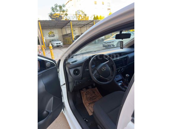 Sahibinden Toyota Corolla 1.33 Life 2017 Model 