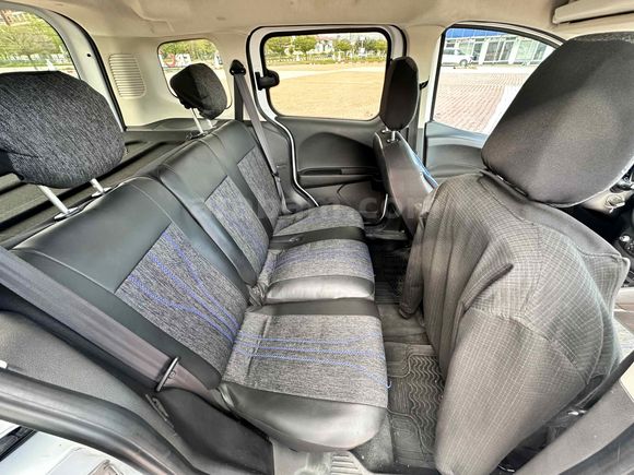 Sahibinden Ford Tourneo Courier 1.5 TDCi Titanium Plus 2022 Model Van
