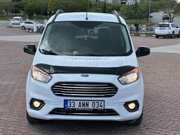Sahibinden Ford Tourneo Courier 1.5 TDCi Titanium Plus 2022 Model Van