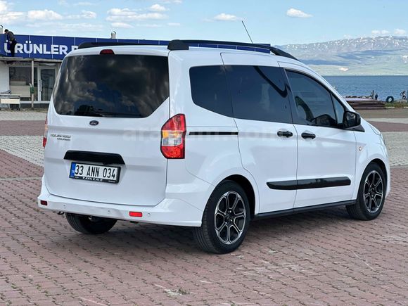 Sahibinden Ford Tourneo Courier 1.5 TDCi Titanium Plus 2022 Model Van