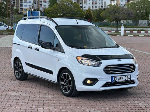 Sahibinden Ford Tourneo Courier 1.5 TDCi Titanium Plus 2022 Model Van