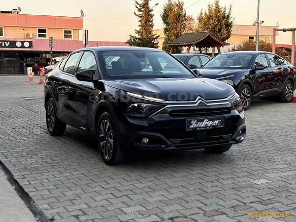 ..2024 CİTROEN C4 X 1.2 130 BG 8İLERİ OTOMATİK HATASIZ BOYASIZ..