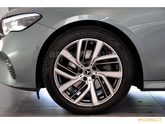 MERCEDES-BENZ CERTIFIED OTOMOL MERTER 2024 E180 EXCLUSIVE